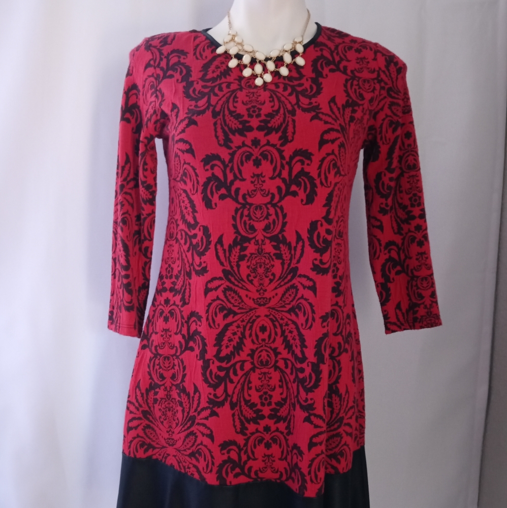 TIANA B MADE IN USA SIZE 6.